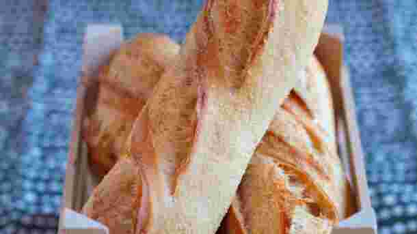Wie friert man Brot richtig ein und wie taut man es schnell auf ?