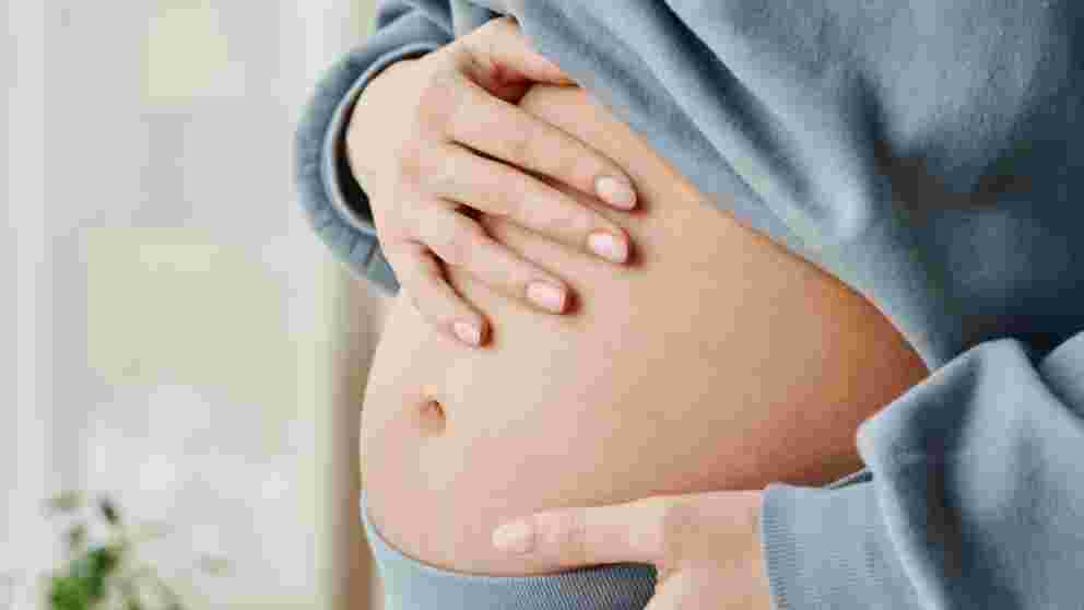 Kurz nach Schwangerschaftsverkündung: Denise Munding teilt erstes Babybauchbild