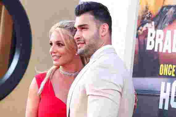 Britney Spears Hochzeit: Ungebetener Gast sorgt für Polizeieinsatz