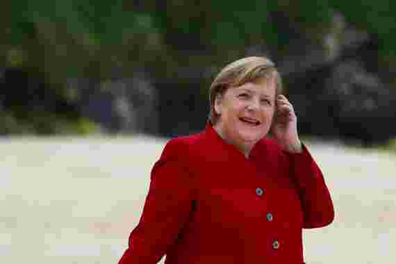 Angela Merkel: So bodenständig verbringt sie ihren Urlaub