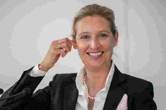AfDs Alice Weidel privat: Ihre Ehefrau Sarah Bossard scheut die Öffentlichkeit