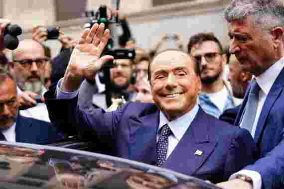 Silvio Berlusconi: Der italienische Politiker und Medienmogul verstirbt mit 86 Jahren 