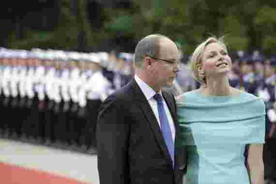Demonstration der Macht: Fürstin Charlène von Monaco gewinnt ihr Lächeln zurück