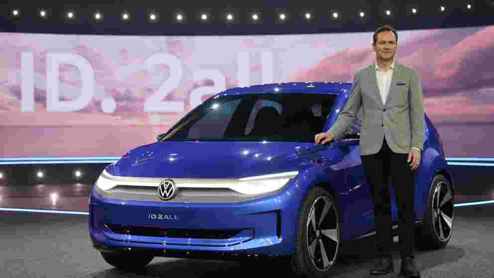 VW-Markenchef Thomas Schäfer: Die deutsche Autoproduktion bricht 2023 ein