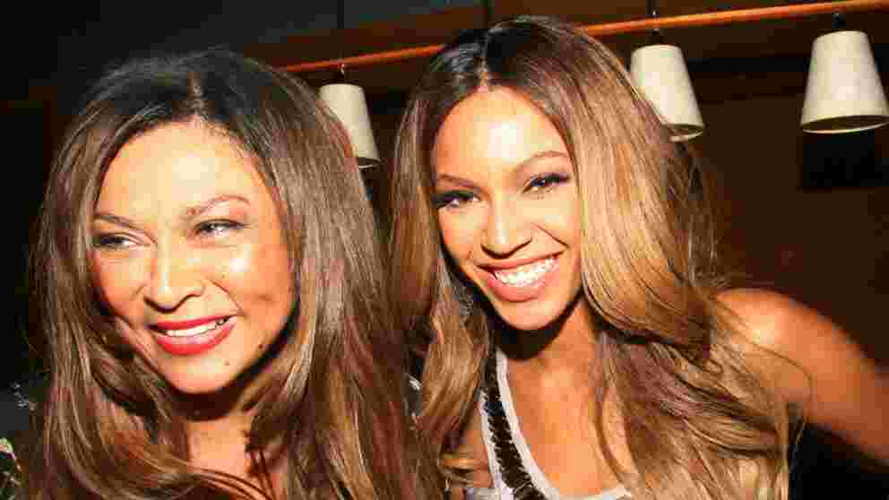 Scheidung bei Beyoncés Mama: Tina Knowles tritt mit 70 vor dem Scheidungsrichter auf