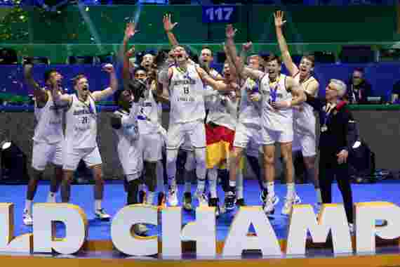 Das ist Sportgeschichte! Deutschlands Basketballer werden zum ersten Mal Weltmeister!
