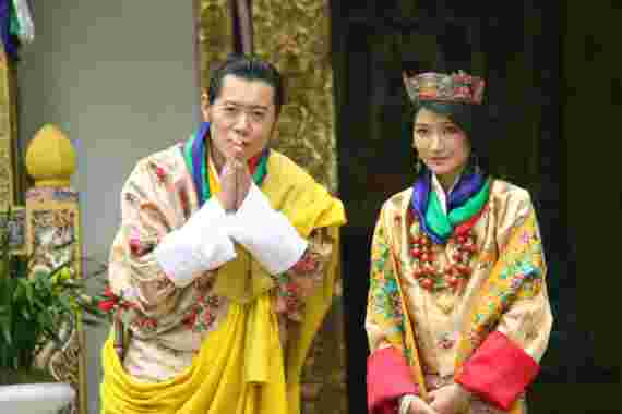 König Jigme von Bhutan: Er verliebt sich in seine Frau, als diese sieben Jahre alt ist